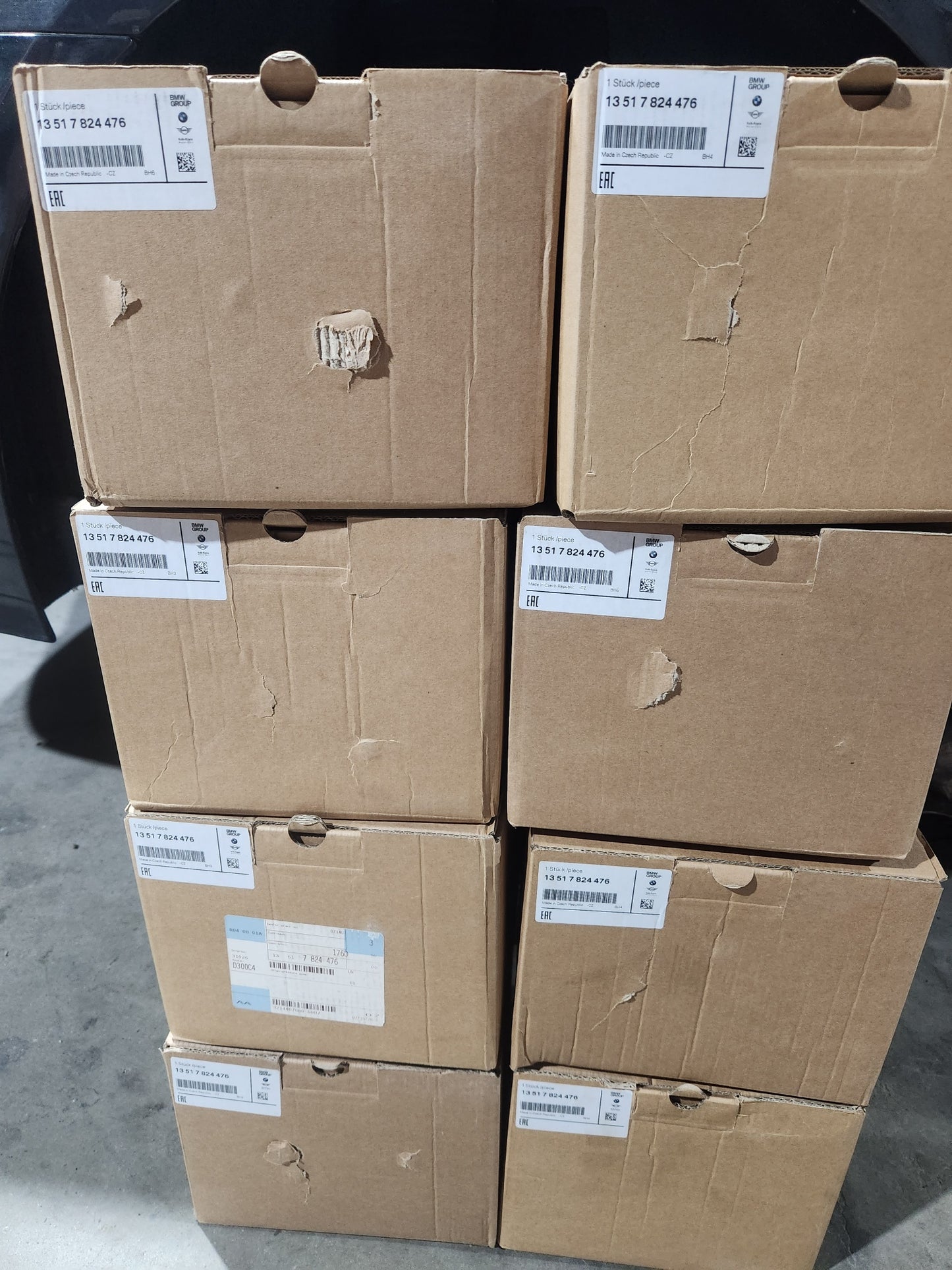 NEW Genuine BMW N57 CP4.2 OEM part # 13517824476