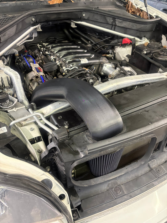E70 BMW M57 X5D Cold Air intake ABS Carbon