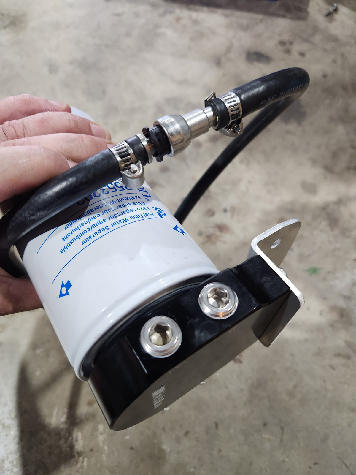 BMW F15 X5 3 micron Fuel Filter and Water Separator Stainless Quick connect fittings